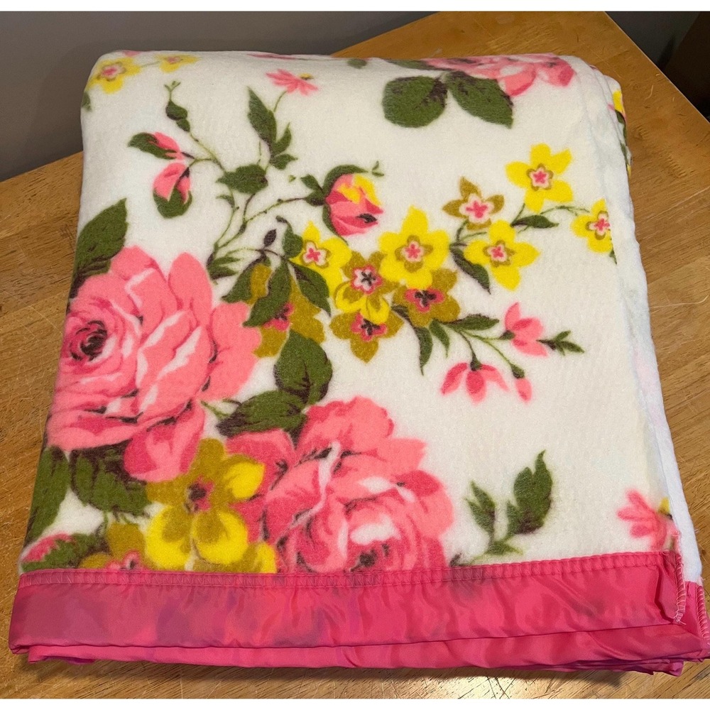 Beacon Flora Pink Yellow Floral Flowers Satin Trim Blanket Full Size 80 X 90 VTG
